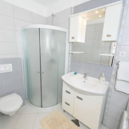 Vikendica Spacious Lush Garden Private Access To - Sherene Trogir