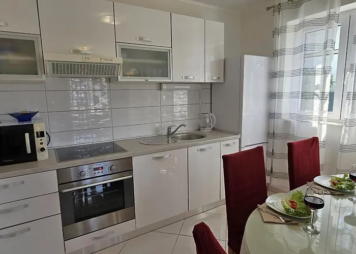 بيت للعطل Spacious Lush Garden Private Access To - Sherene *